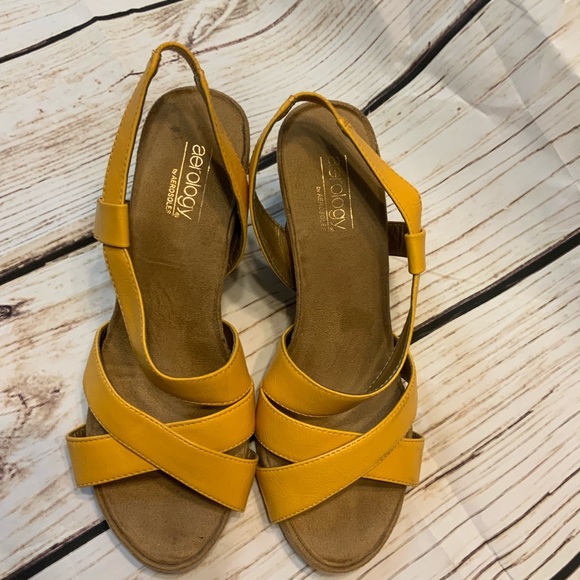 aerology sandals